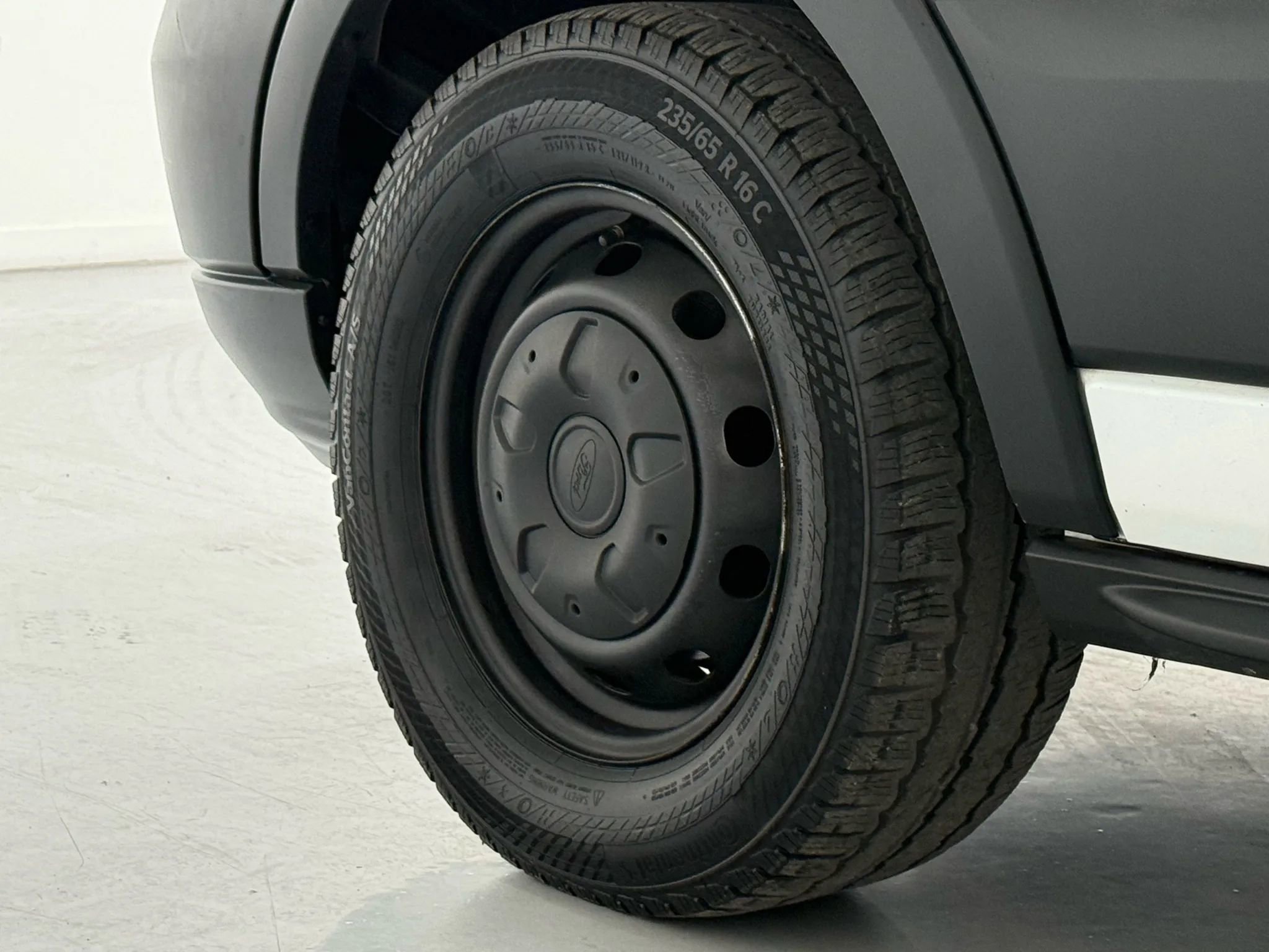 Used 2016 Ford Transit 350 XL image 45