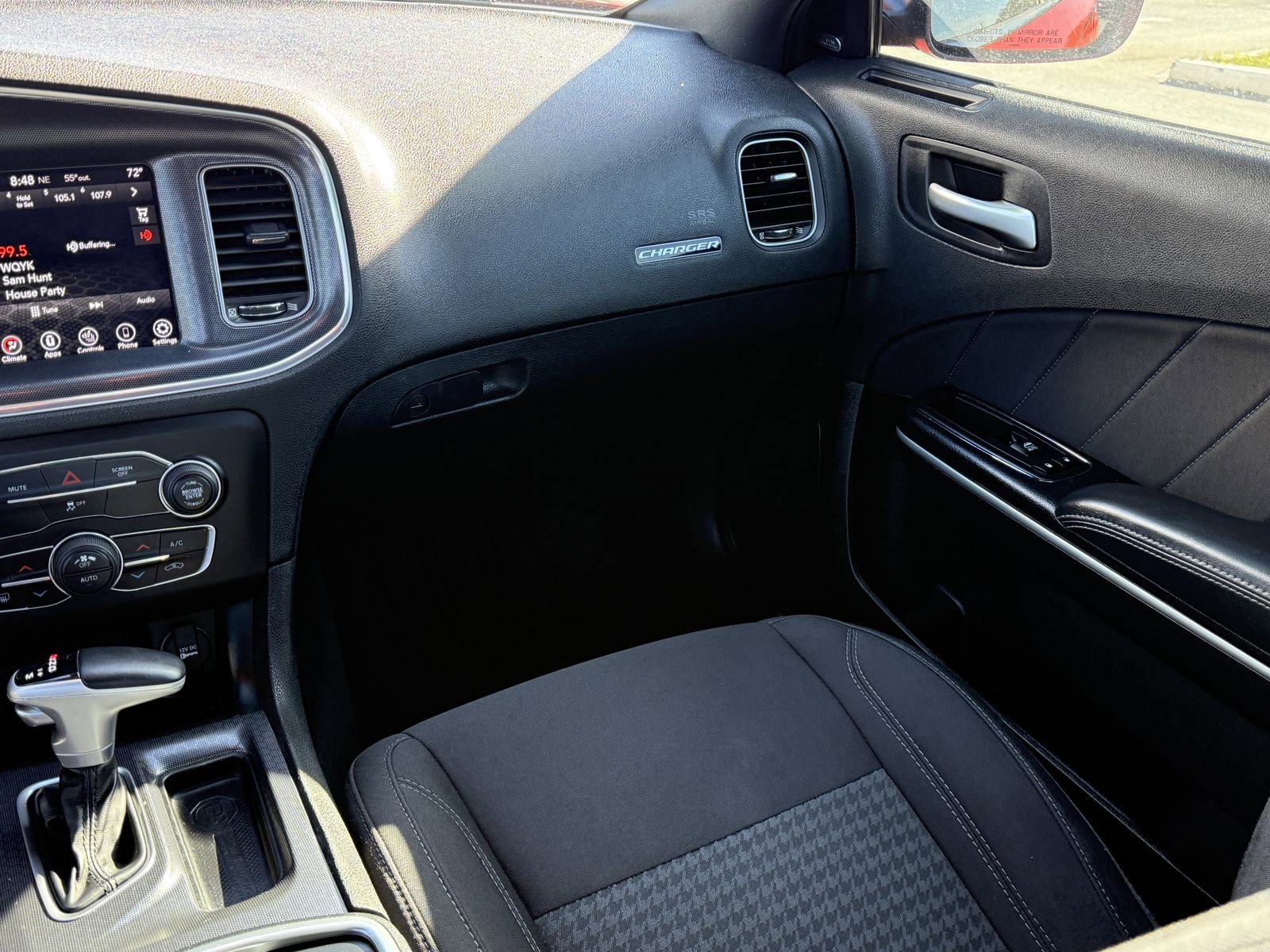 Used 2017 Dodge Charger SXT image 14