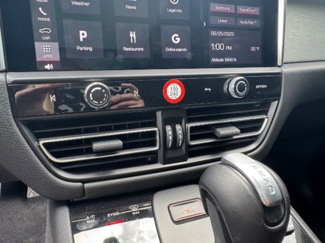 Used 2024 Porsche Macan Turbo image 33