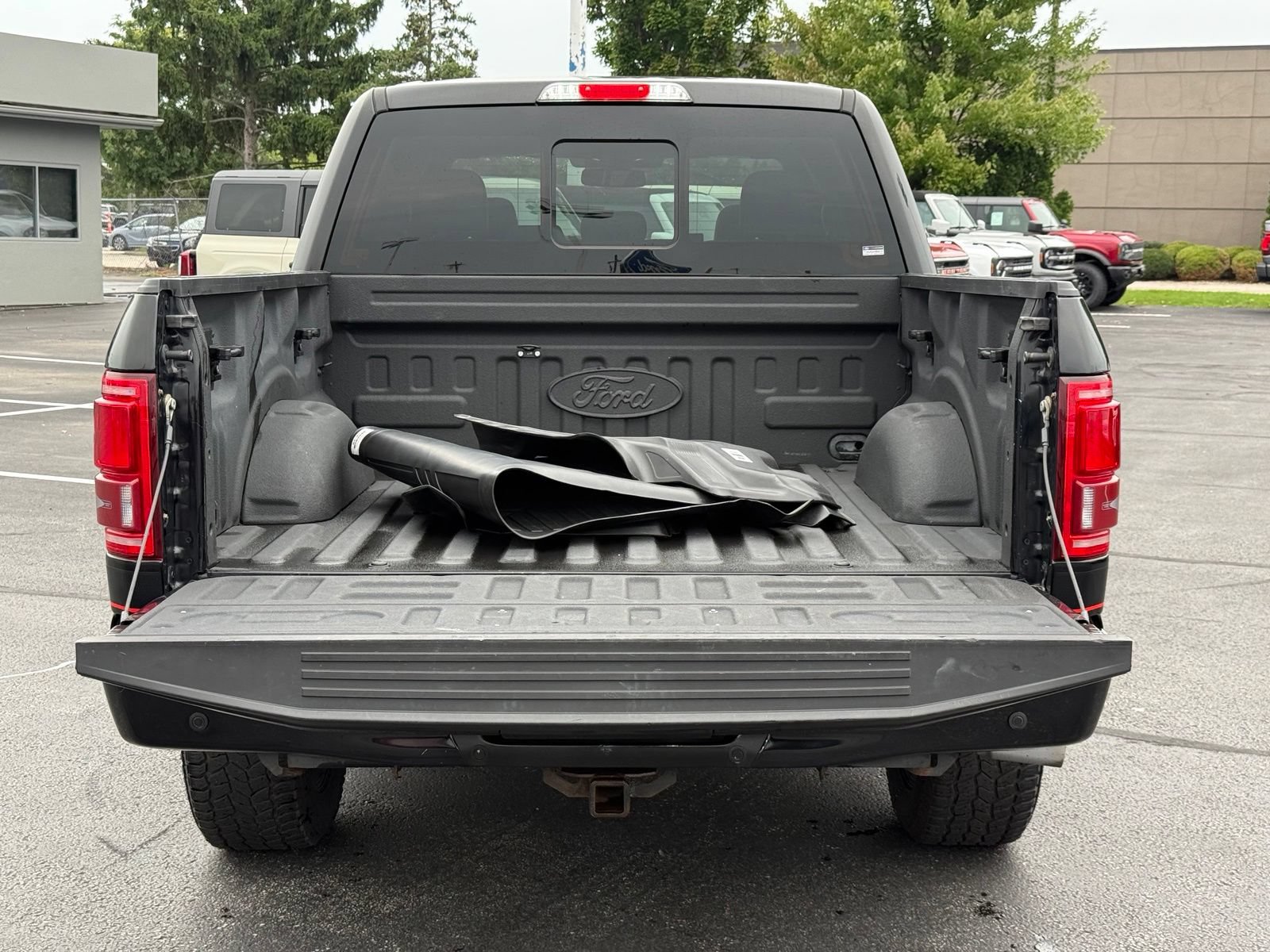 Used 2016 Ford F150 Lariat w/ Equipment Group 502A Luxury AWD/4WD image 43
