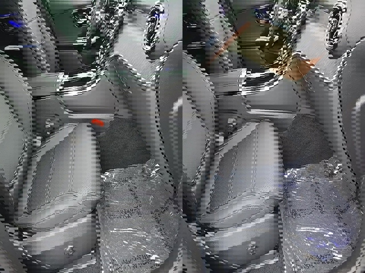 New 2026 Mercedes-Benz GLC 300 4MATIC image 35