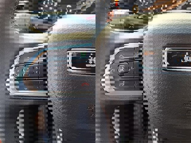 Certified 2024 Jeep Compass Latitude w/ Convenience Group image 10