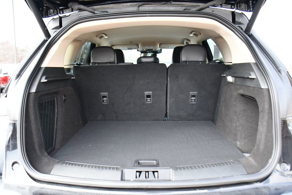 Used 2024 Lincoln Corsair Premiere image 18