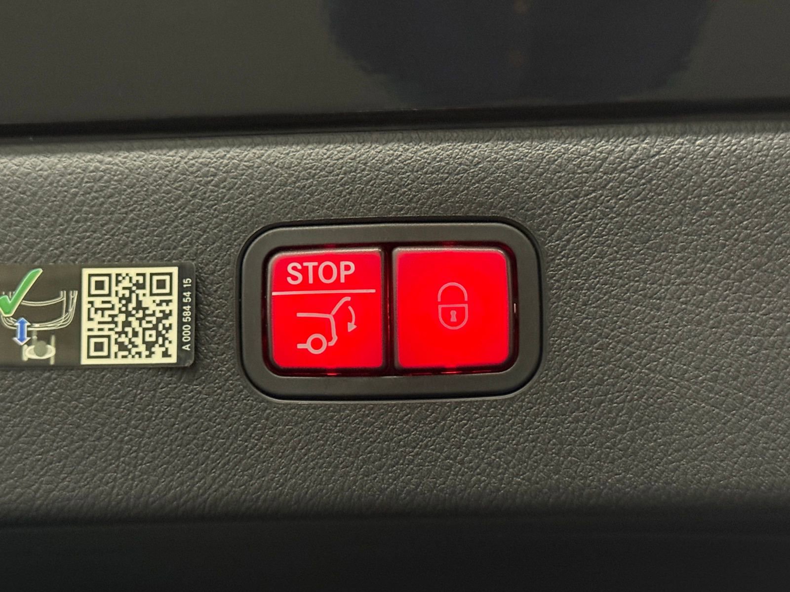 Certified 2023 Mercedes-Benz EQS 580 4MATIC Sedan image 16