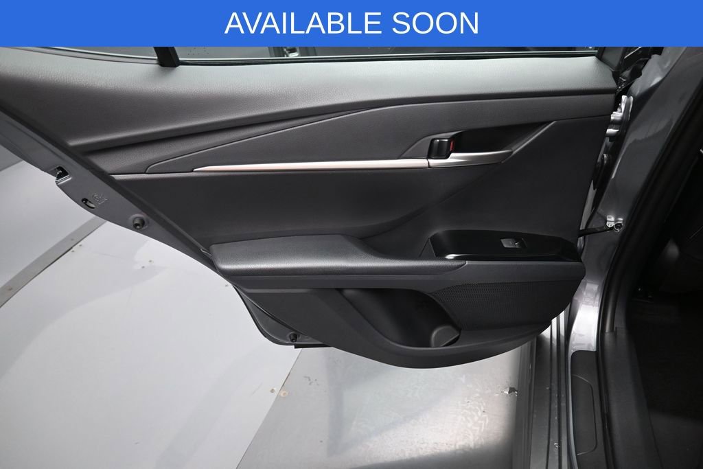 Used 2026 Toyota Camry SE FWD image 28