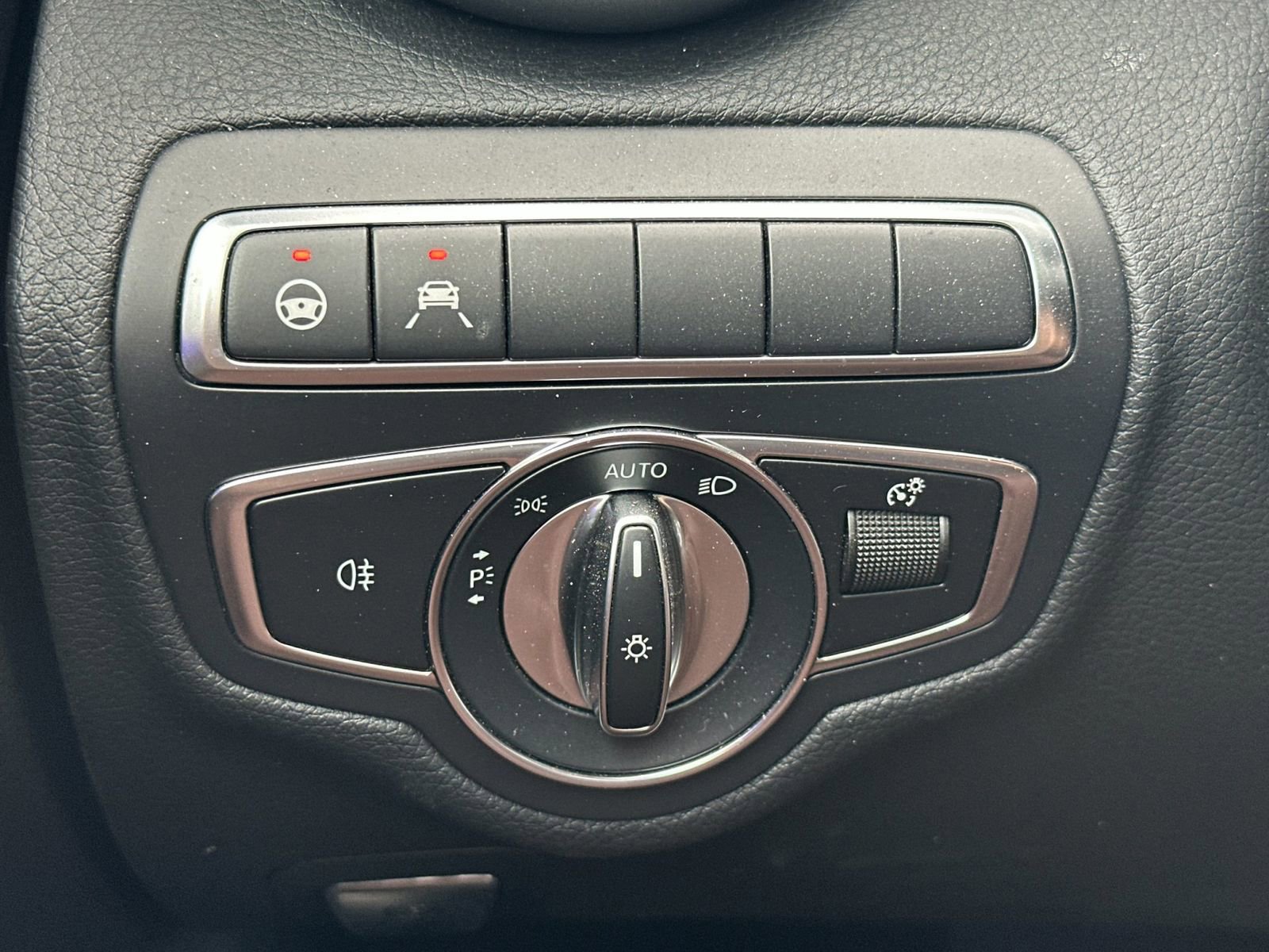 Certified 2021 Mercedes-Benz C 300 Sedan w/ Driver Assistance Package image 31