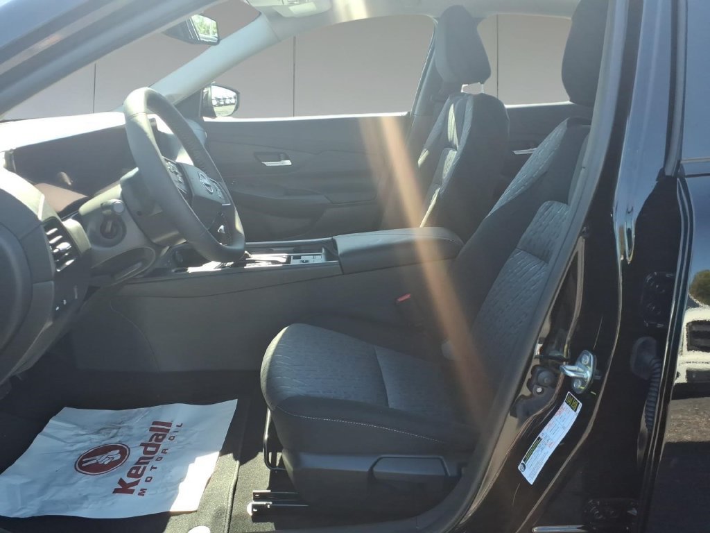 New 2027 Nissan Sentra SV w/ SV Convenience Package FWD image 16
