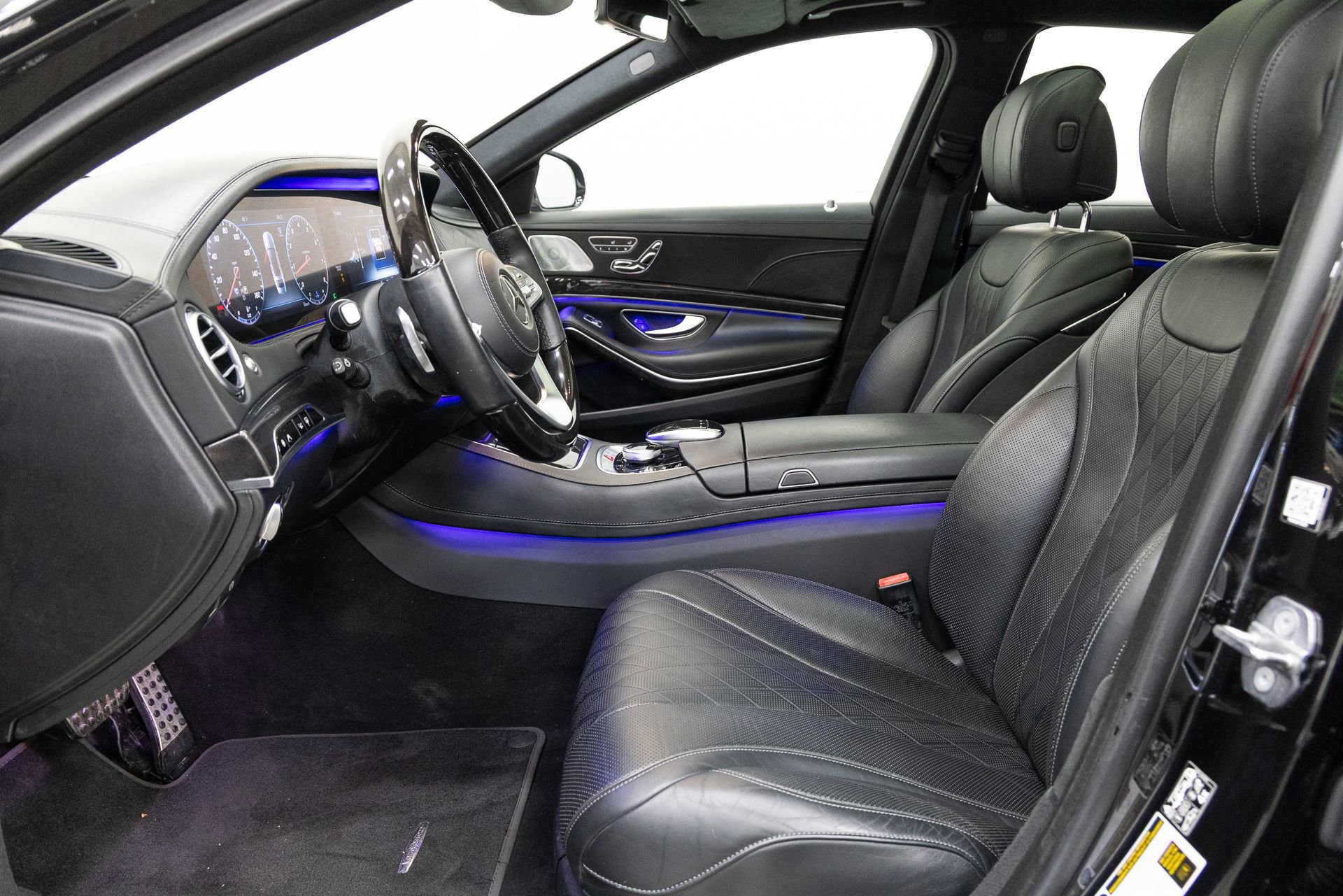 Used 2018 Mercedes-Benz S 560 4MATIC Sedan w/ AMG Line Exterior image 7