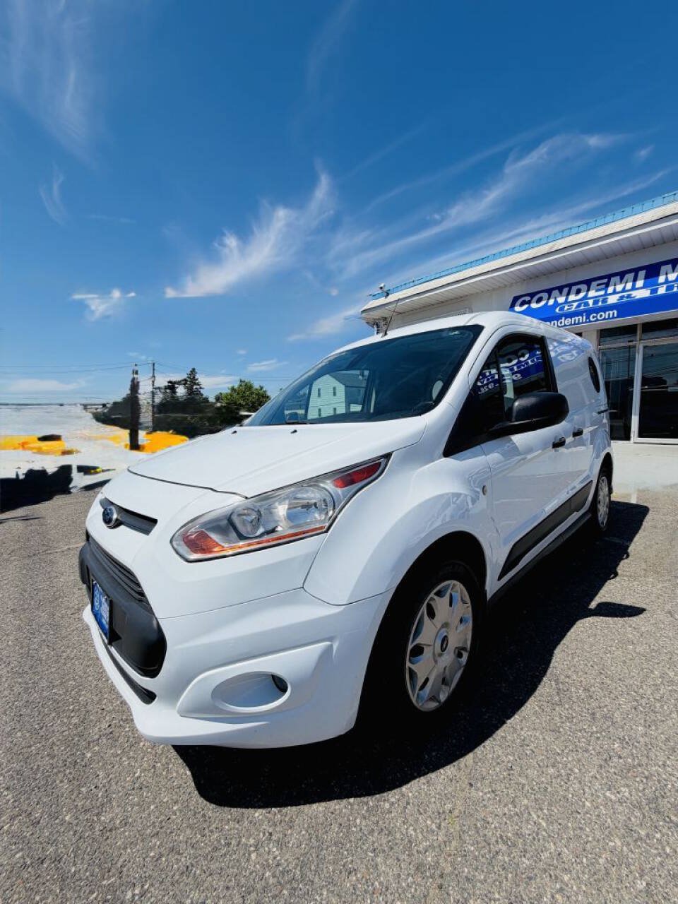 Used 2016 Ford Transit Connect XLT FWD image 1