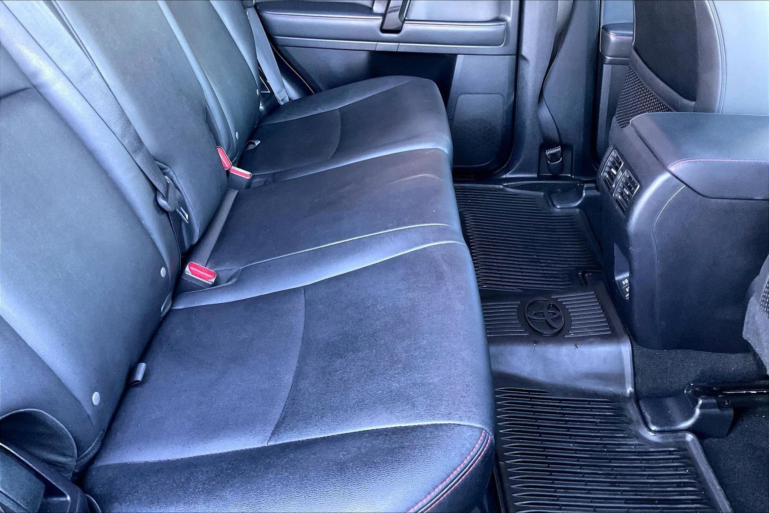 Used 2020 Toyota 4Runner TRD Off-Road Premium w/ Moonroof Package image 18