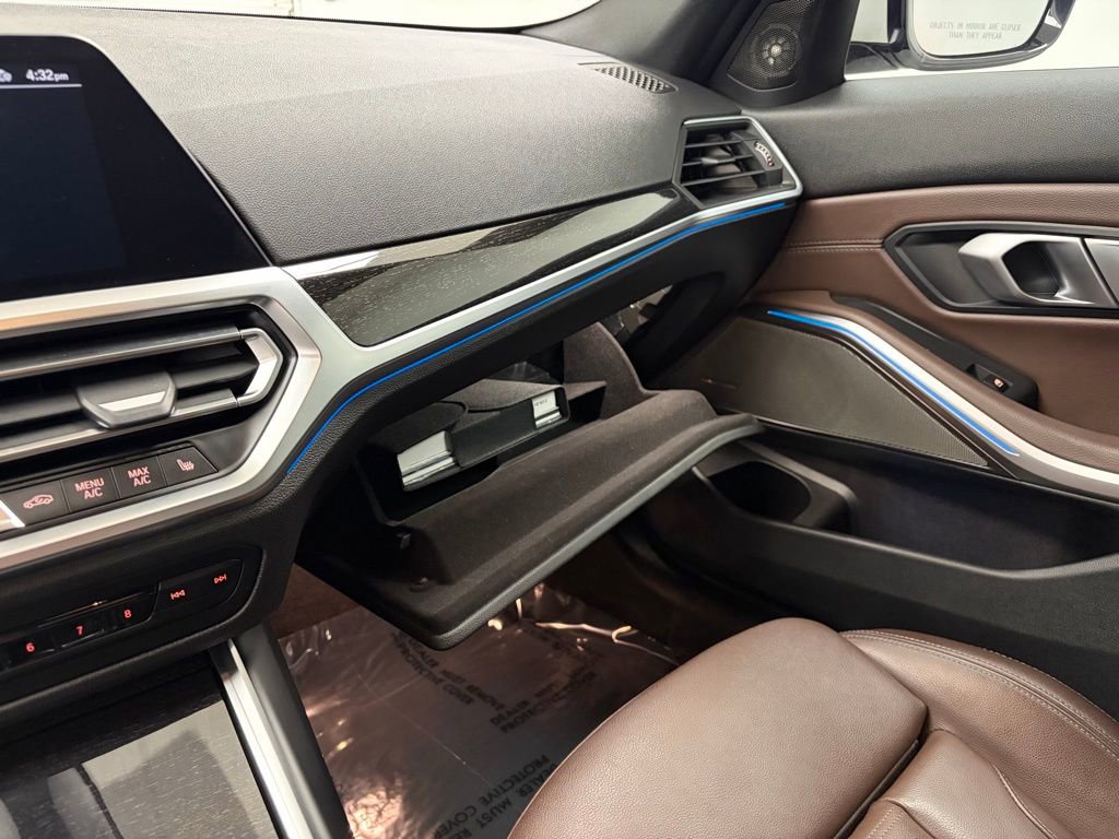 Used 2021 BMW 330e xDrive w/ Executive Package image 34