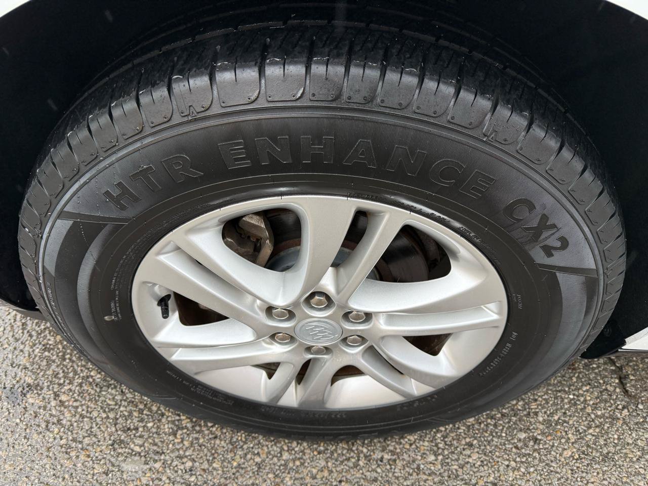Used 2018 Buick Enclave Essence FWD image 32