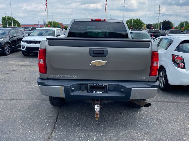 Used 2007 Chevrolet Silverado 2500 LTZ w/ Suspension Package, Off-Road AWD/4WD image 12