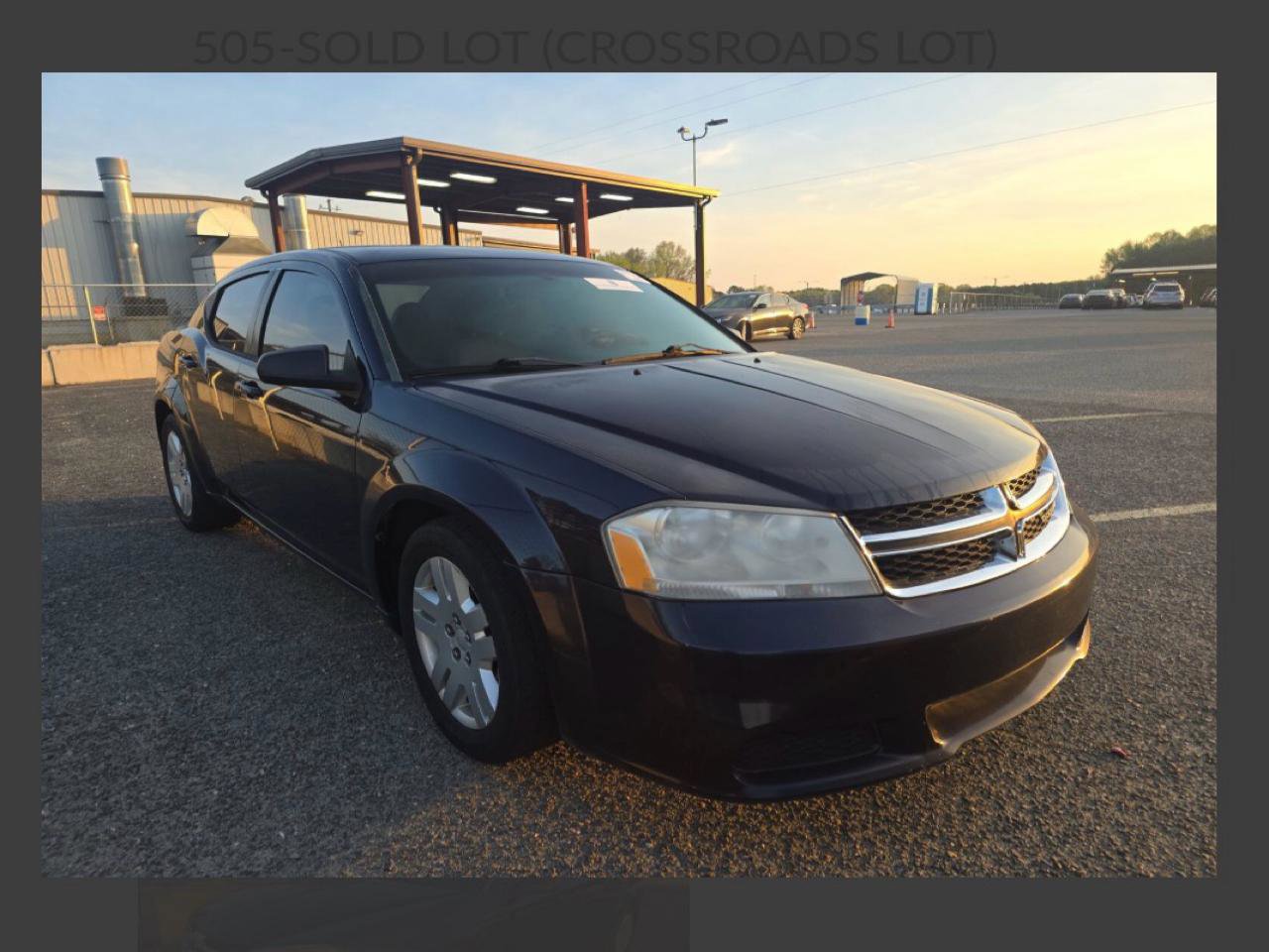 Used 2012 Dodge Avenger SE FWD image 4