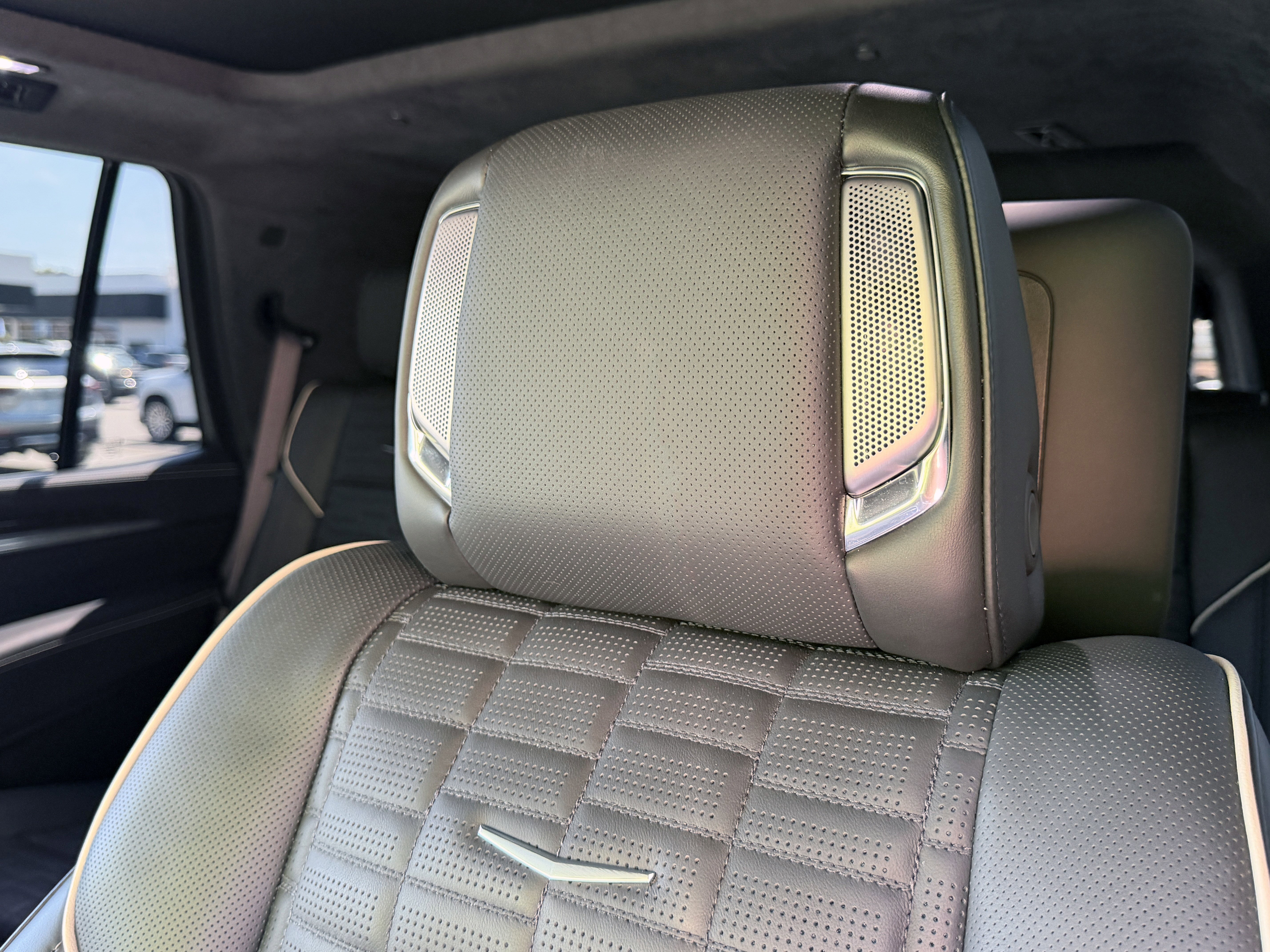 Used 2025 Cadillac Escalade Sport Platinum AWD/4WD image 16