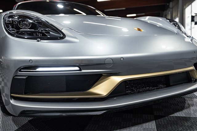 Used 2022 Porsche 718 Boxster image 25