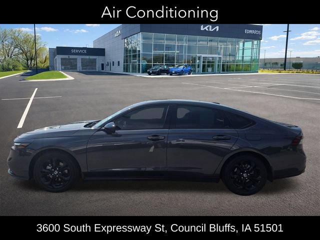 Used 2025 Honda Accord SE image 9