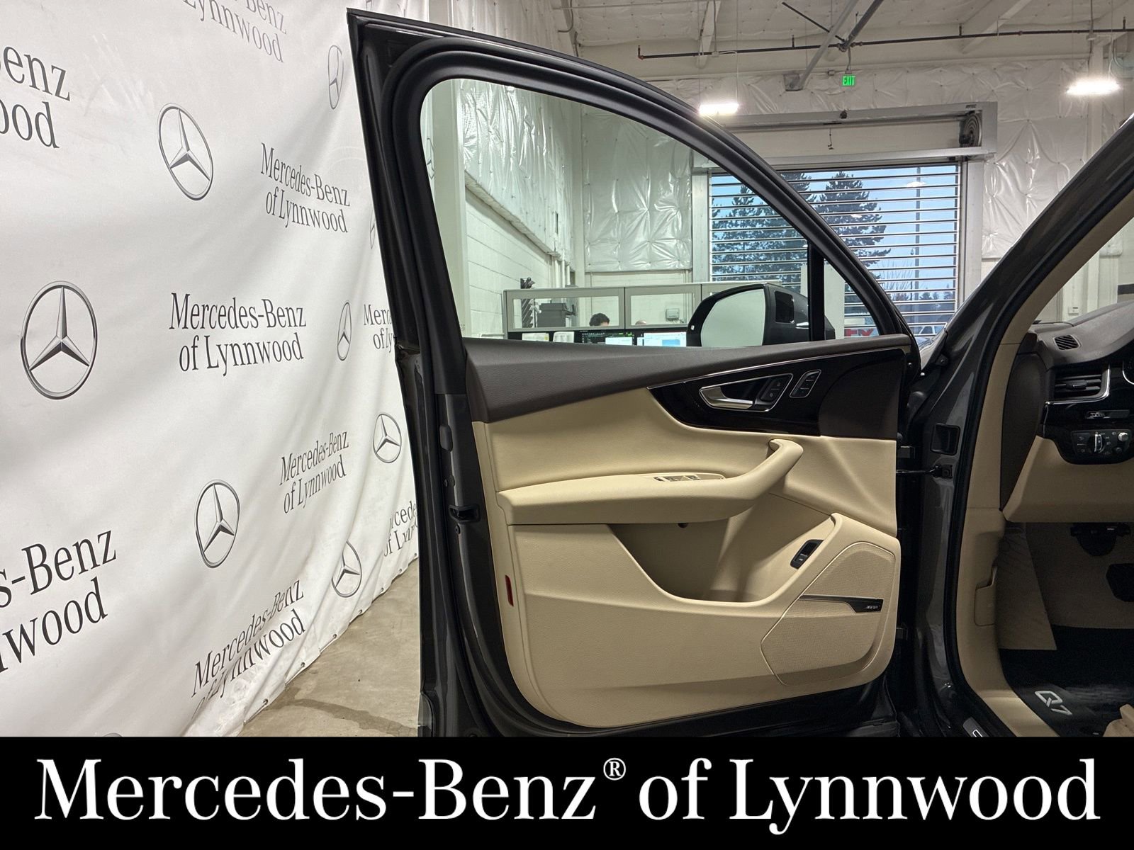 Used 2019 Audi Q7 3.0T Prestige w/ Prestige Package image 14