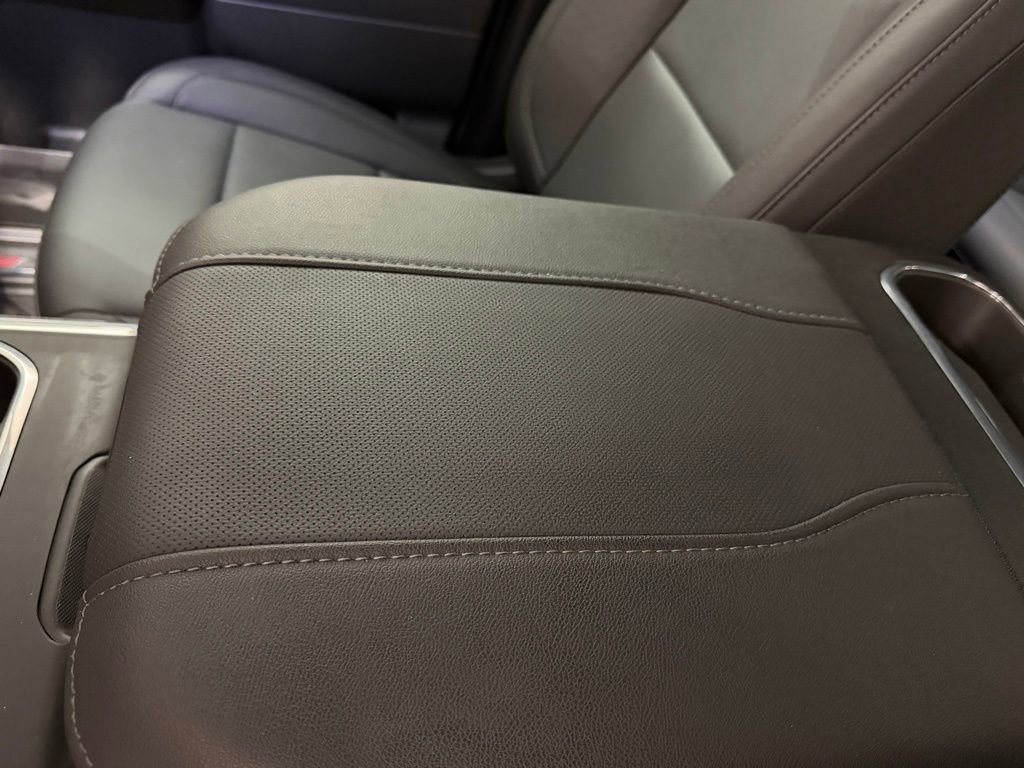 Used 2026 Chevrolet Silverado 2500 LTZ w/ LTZ Premium Package image 24