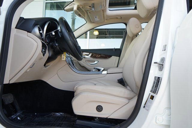 Used 2017 Mercedes-Benz GLC 300 GLC 300 image 24