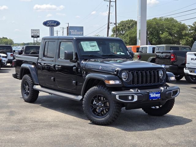 New 2025 Jeep Gladiator Sport image 2