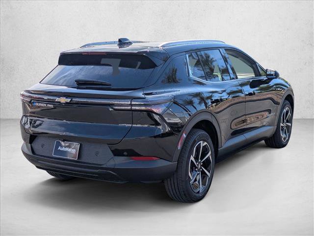 New 2026 Chevrolet Equinox EV LT image 2