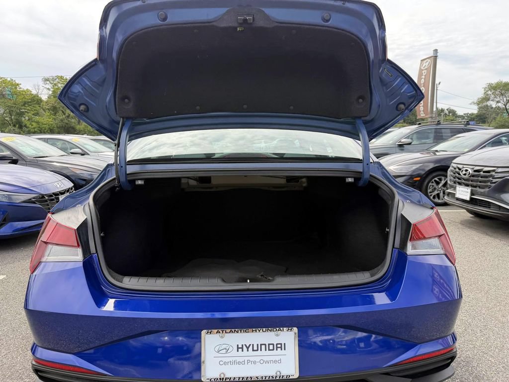 Certified 2023 Hyundai Elantra SEL w/ Convenience Package FWD image 7
