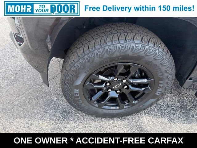 Used 2025 Chevrolet Colorado Z71 w/ Midnight Edition AWD/4WD image 14