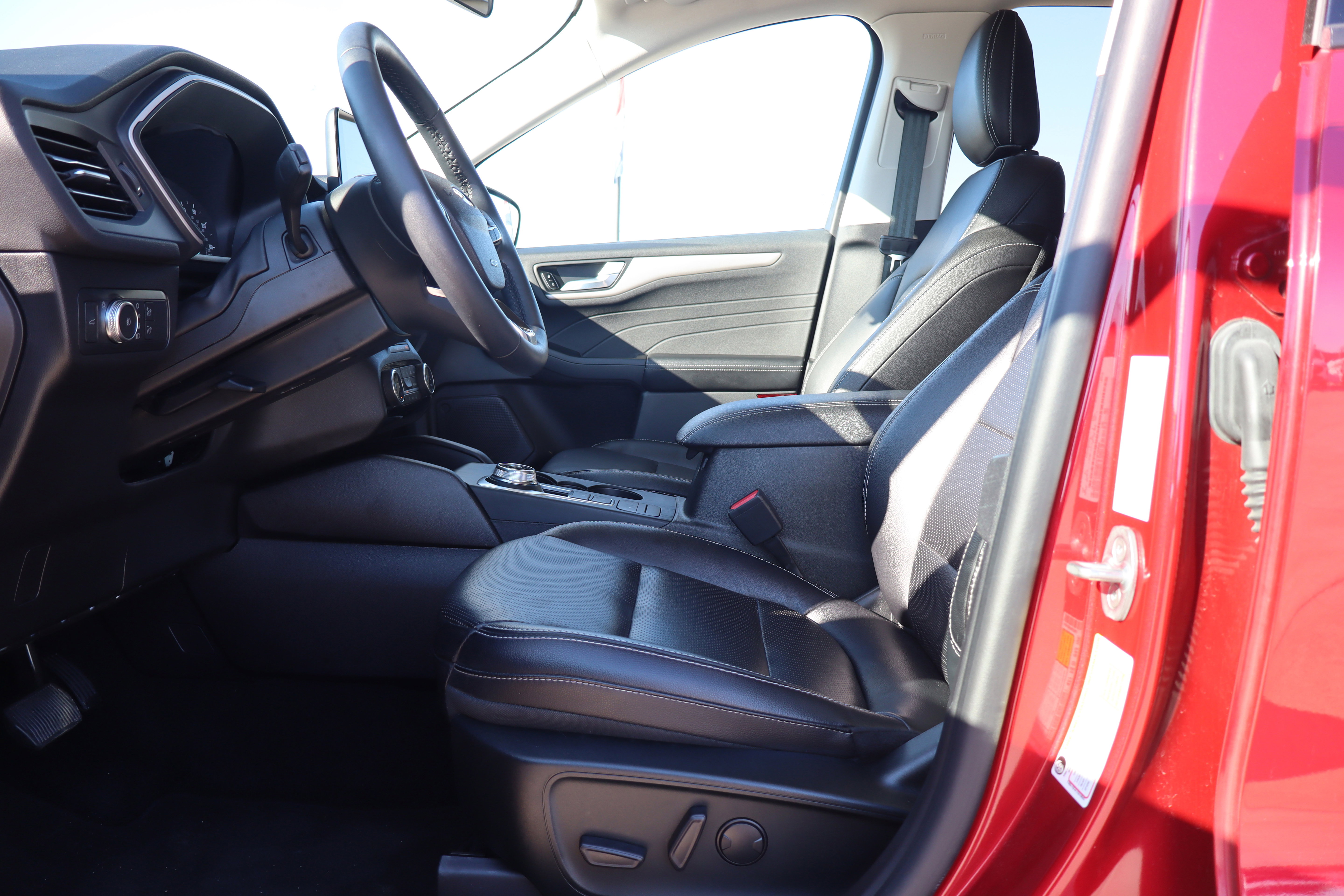 Used 2022 Ford Escape SEL image 10