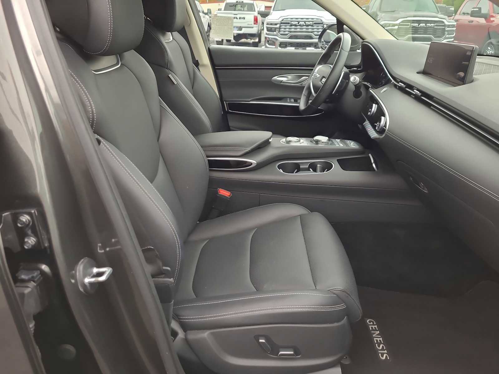 Used 2025 Genesis GV70 2.5T image 22