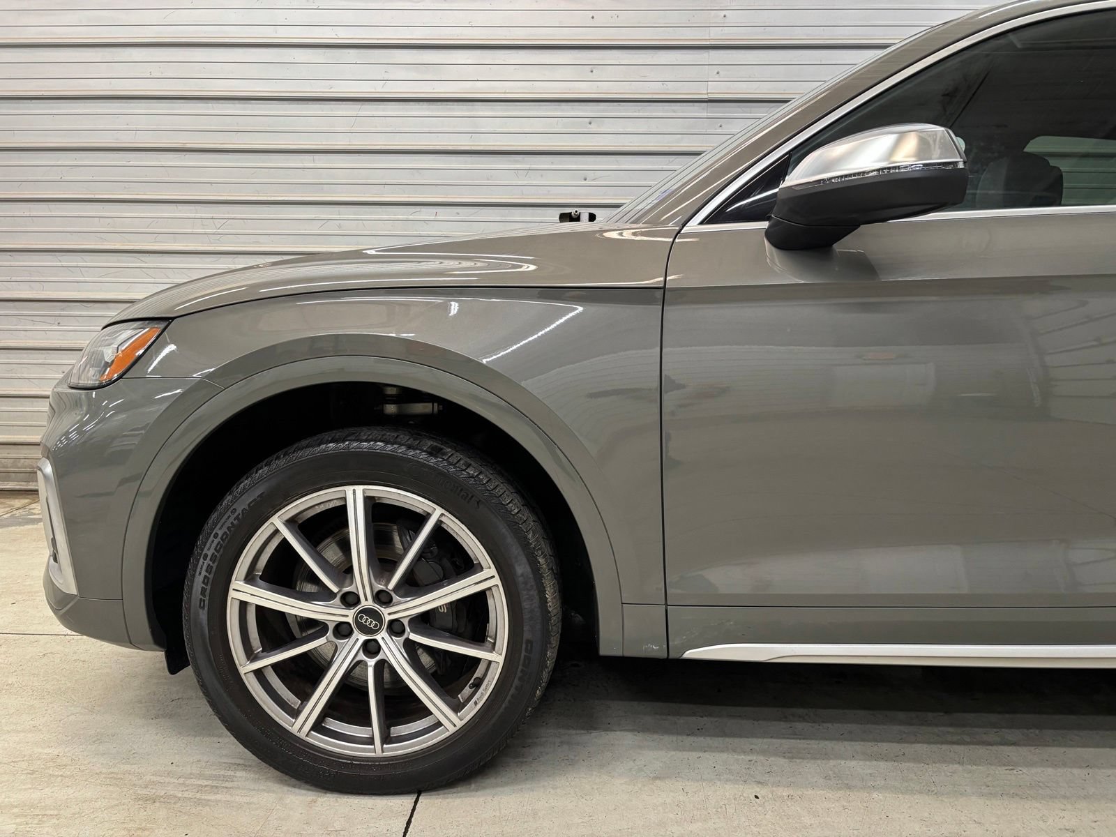 Used 2023 Audi SQ5 Premium w/ Convenience Package AWD/4WD image 4