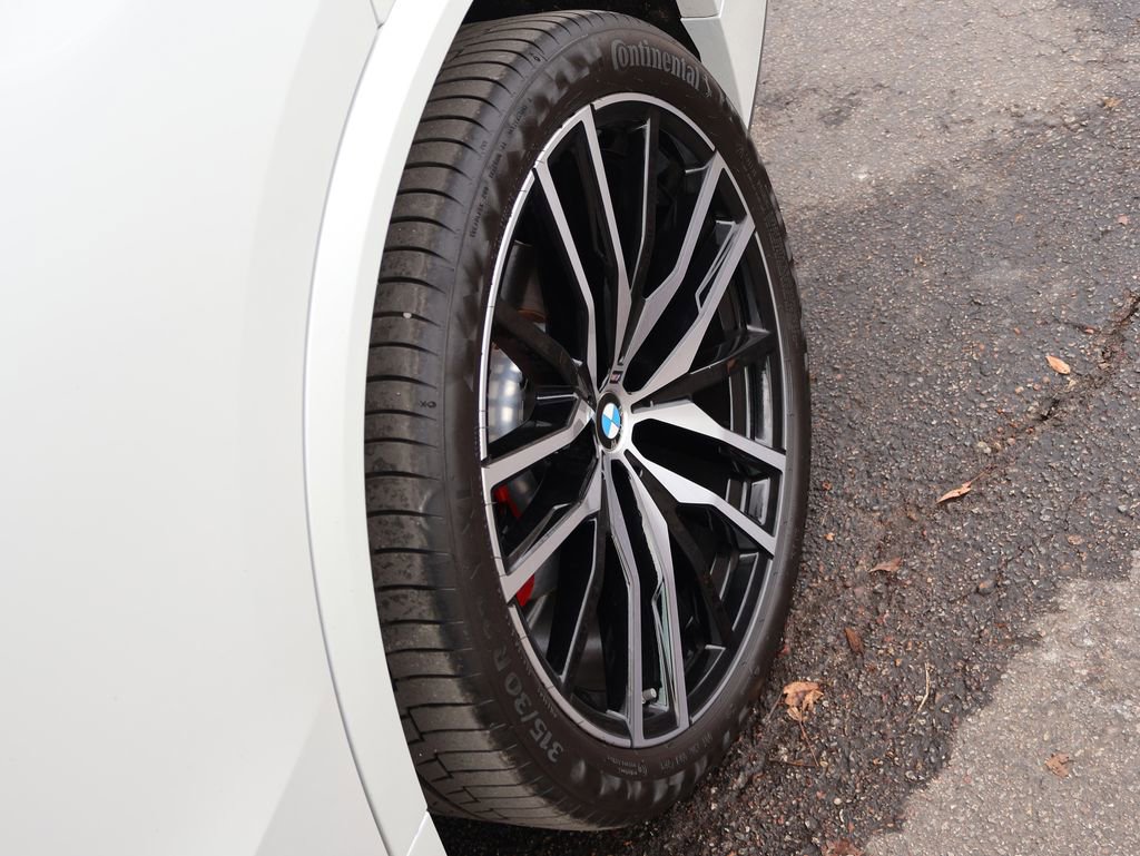 Certified 2024 BMW X5 xDrive40i w/ M Sport Package image 43