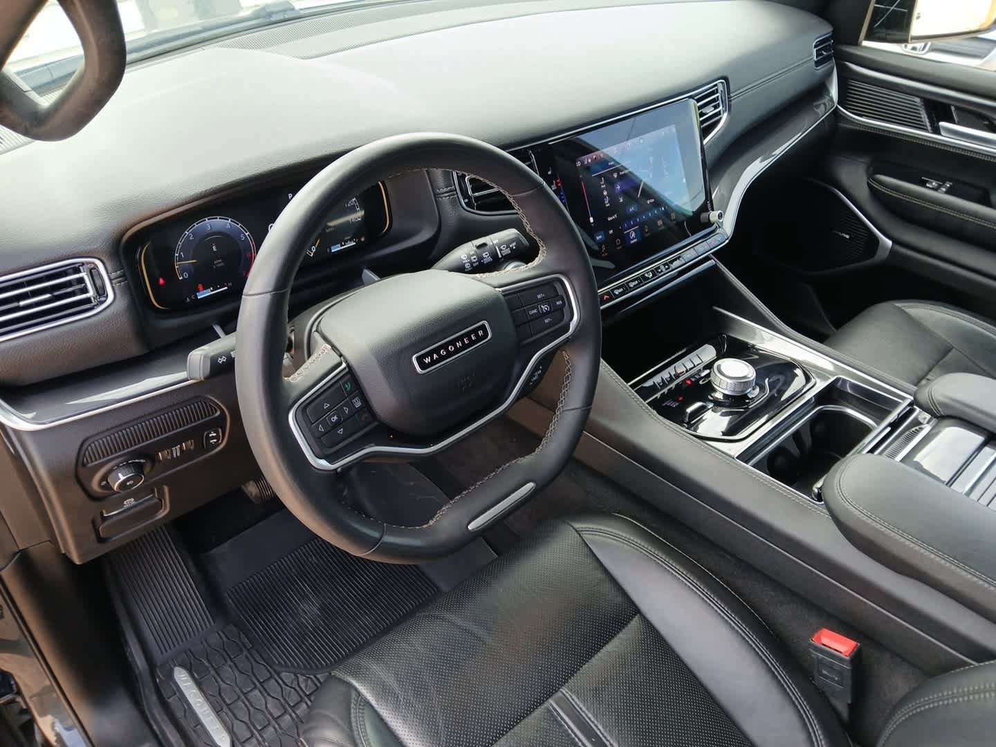 Used 2024 Jeep Wagoneer 4WD image 19