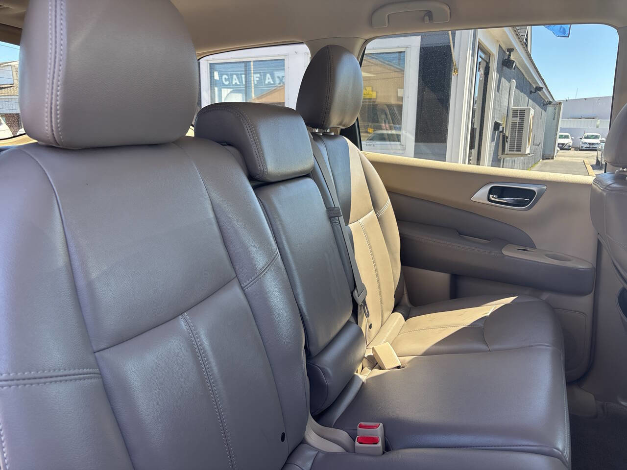 Used 2013 Nissan Pathfinder S AWD/4WD image 29