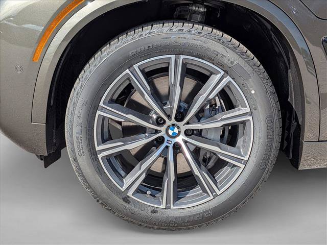 New 2026 BMW X5 xDrive50e w/ M Sport Package AWD/4WD image 10