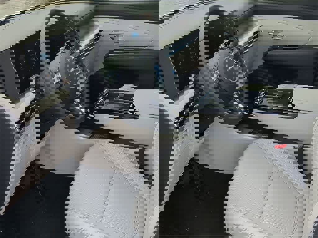 New 2026 Hyundai Tucson Limited image 14