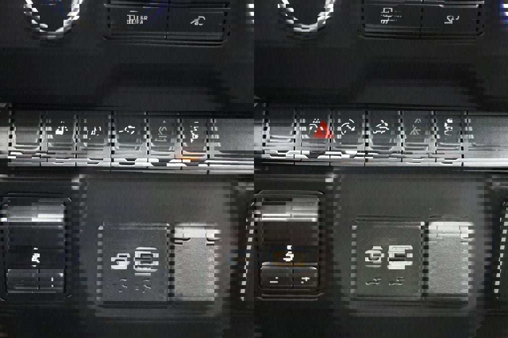 Used 2024 Chevrolet Silverado 1500 Custom image 26