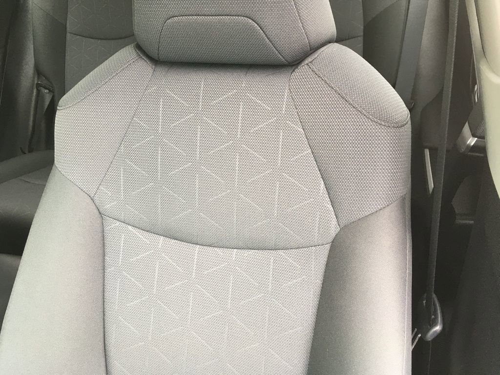 Used 2025 Toyota RAV4 XLE AWD/4WD image 20
