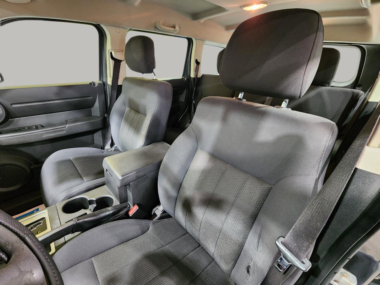 Used 2011 Dodge Nitro SE image 14