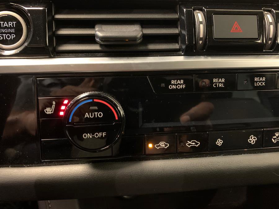 Used 2022 Nissan Pathfinder SL w/ SL Premium Package image 33