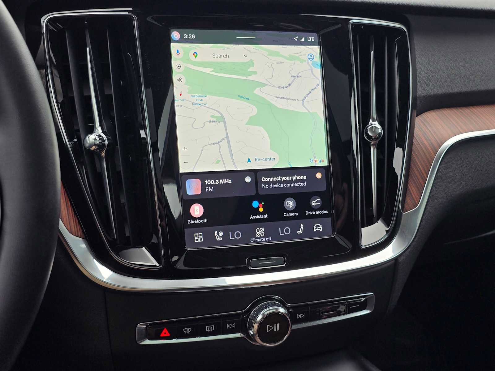 Certified 2025 Volvo V60 B5 Cross Country Plus image 26