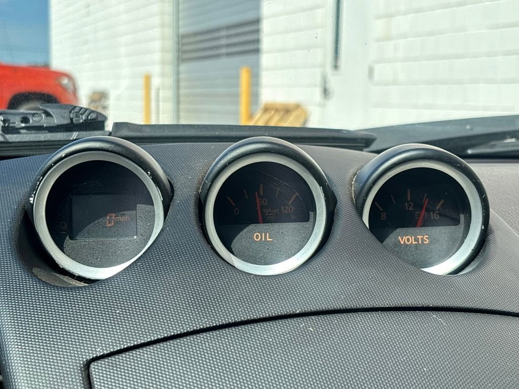 Used 2006 Nissan 350Z Touring image 9