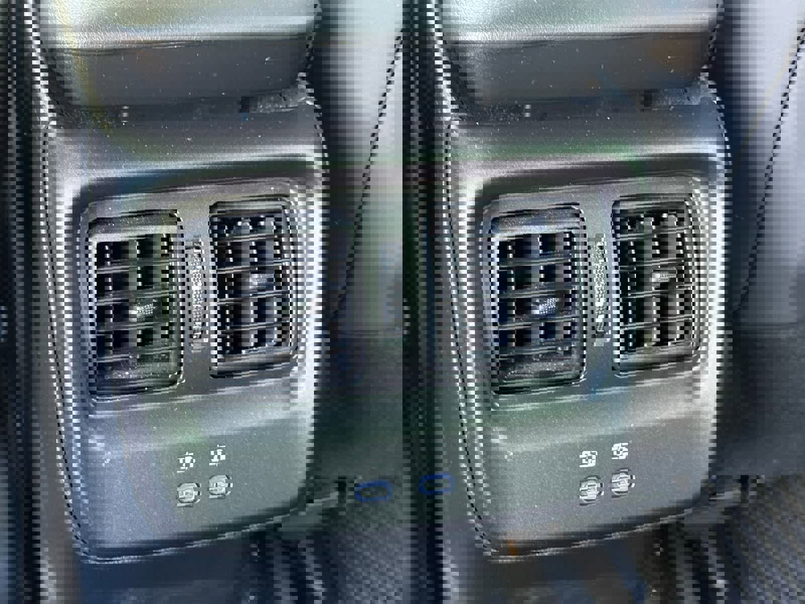 Used 2023 Toyota Crown Limited image 18