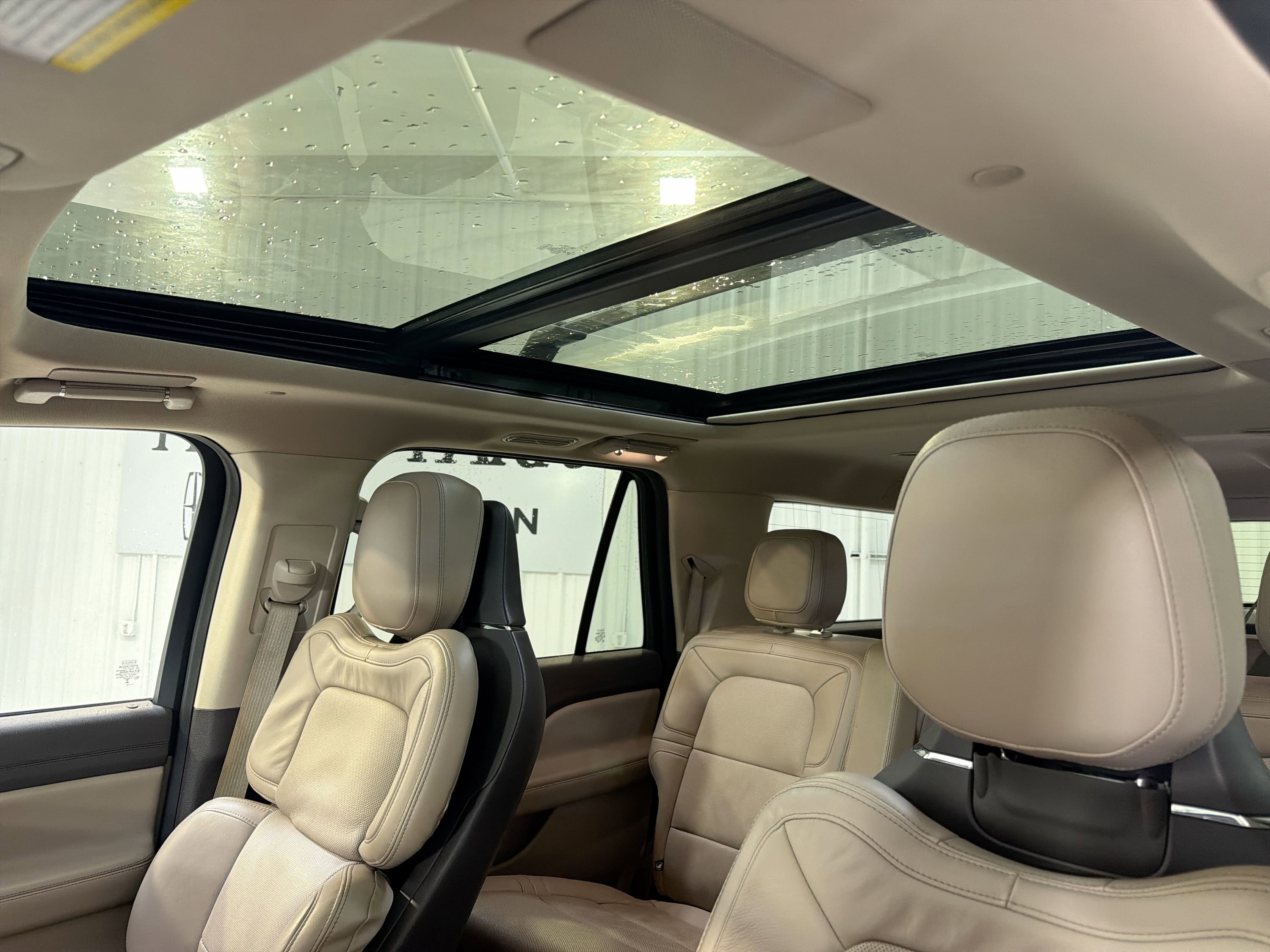 Used 2023 Lincoln Navigator L Reserve AWD/4WD image 24
