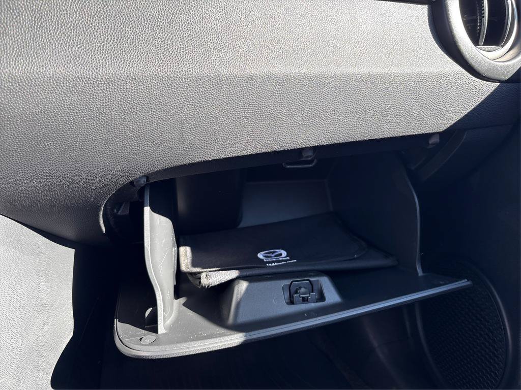 Used 2012 MAZDA MAZDA2 Sport FWD image 35