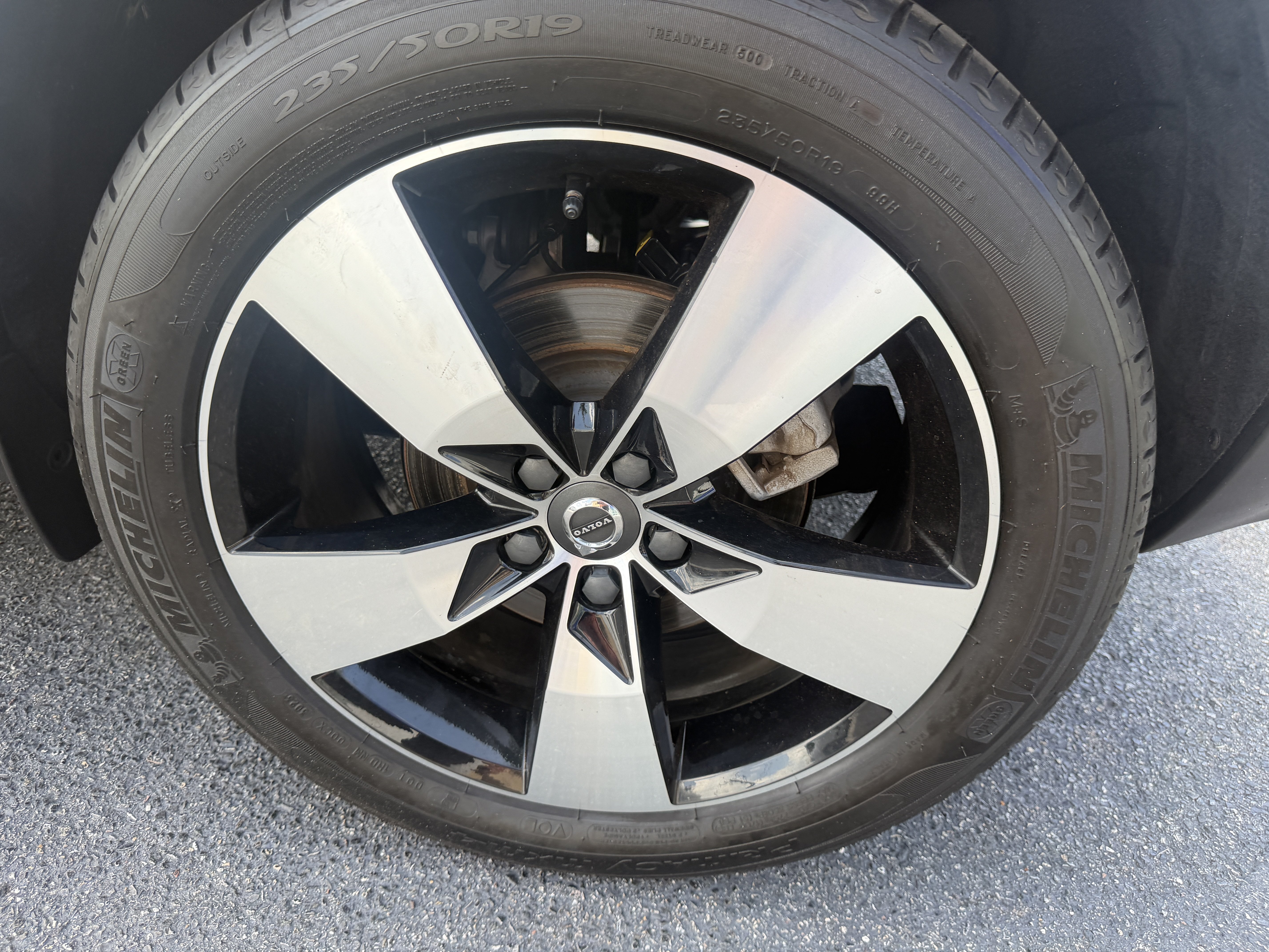 Used 2021 Volvo XC40 T5 Momentum w/ Protection Package Premier AWD/4WD image 32