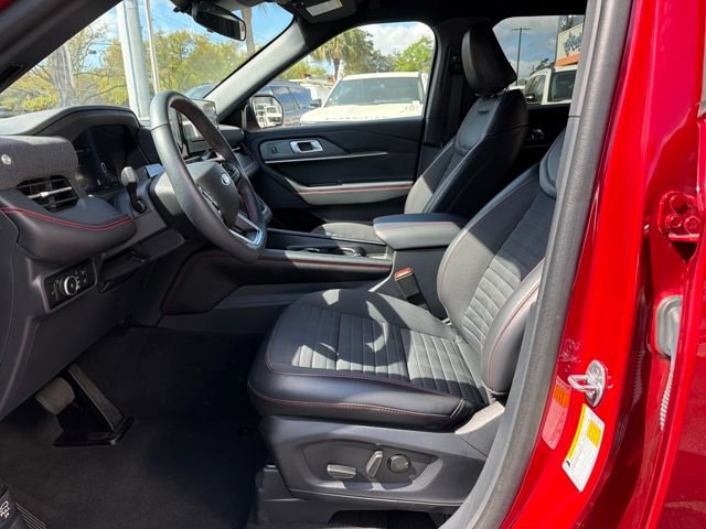 Used 2025 Ford Explorer ST-Line image 9
