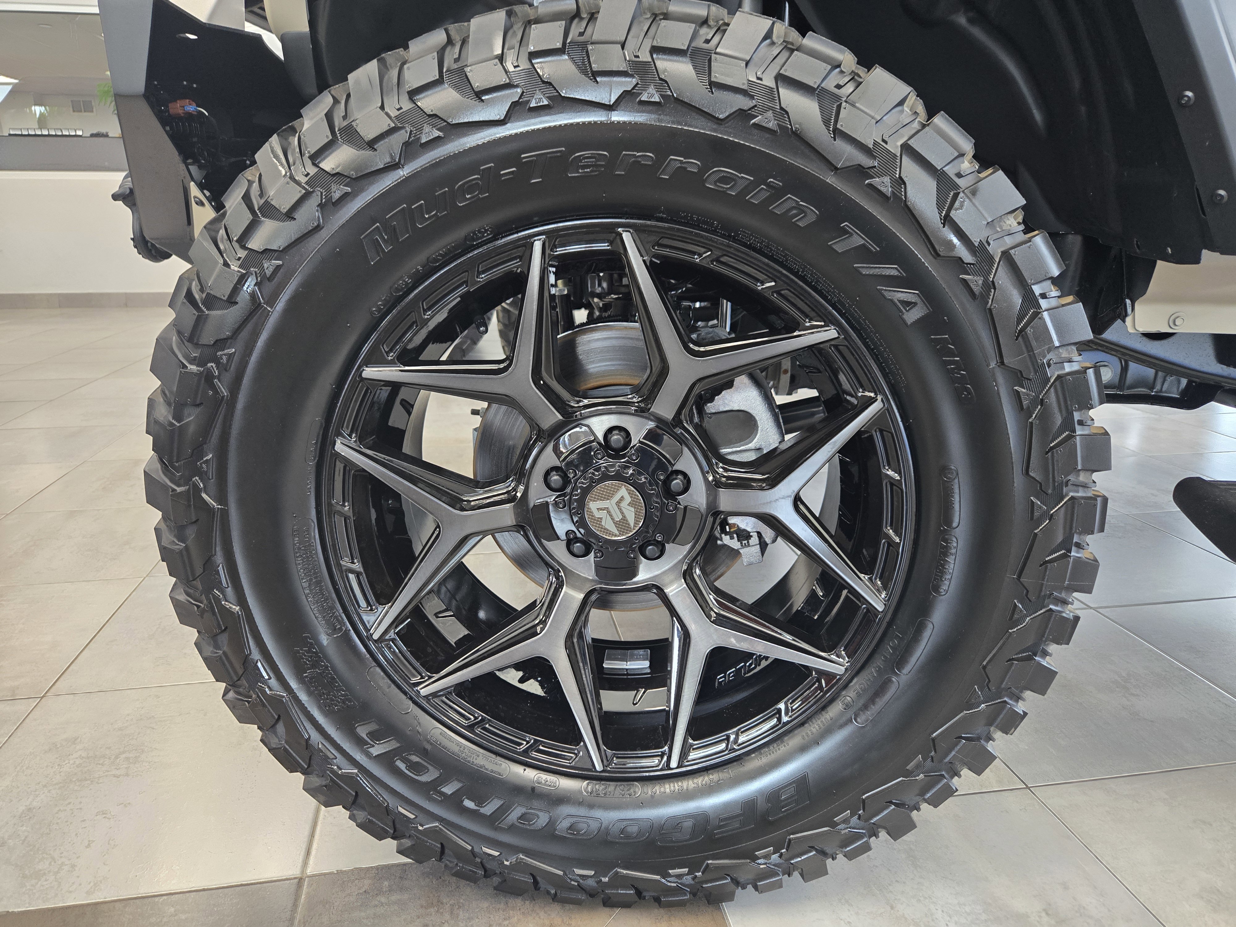 New 2025 Jeep Wrangler Unlimited Sport image 8