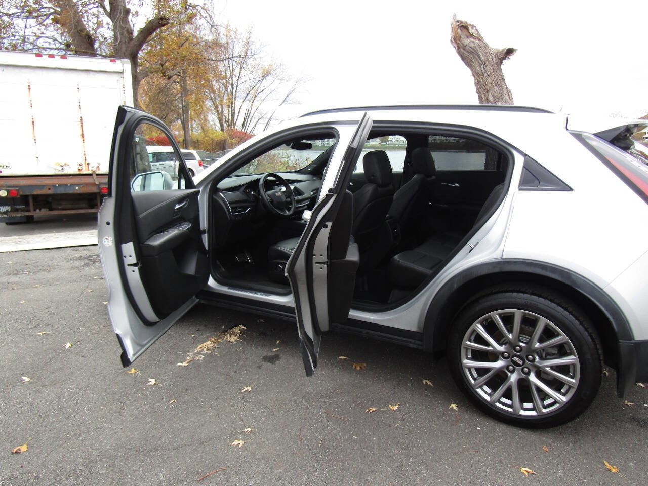 Used 2019 Cadillac XT4 Sport image 23