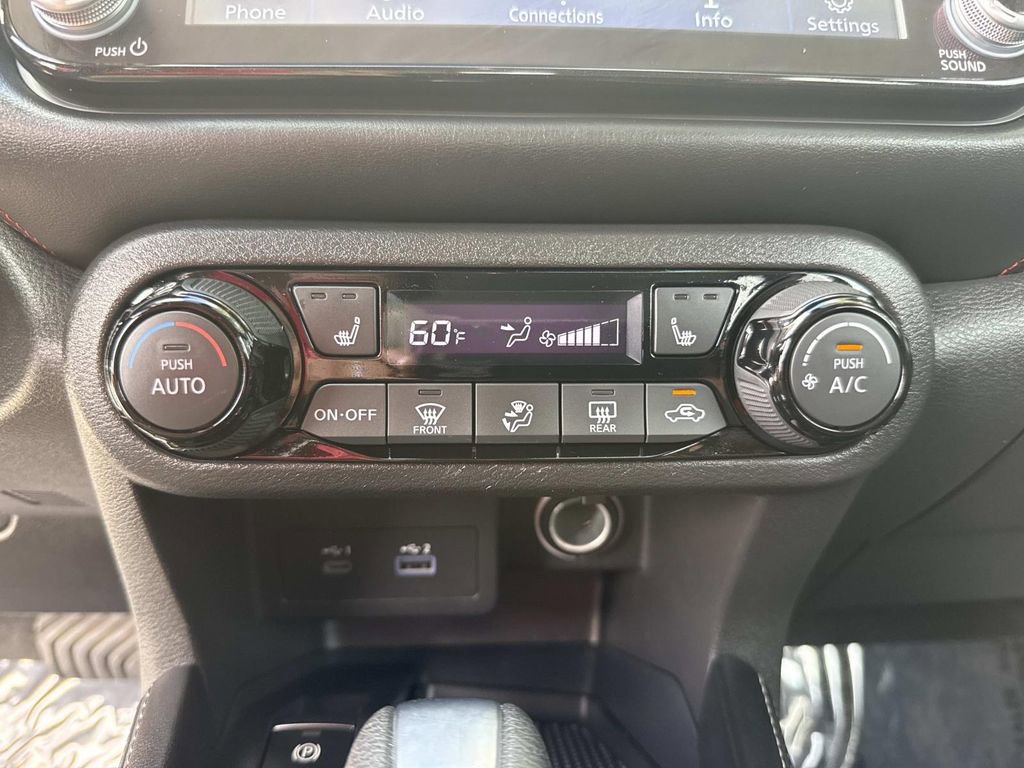 Used 2023 Nissan Kicks SR w/ SR Premium Package FWD image 27
